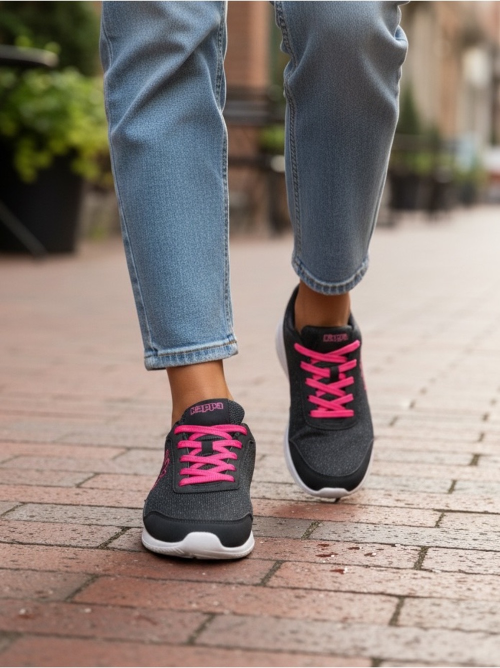 NWT Kappa Unisex Low-Top Sneakers Black n Hot Pink size 7